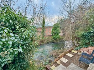 Photo 10- click for photo gallery